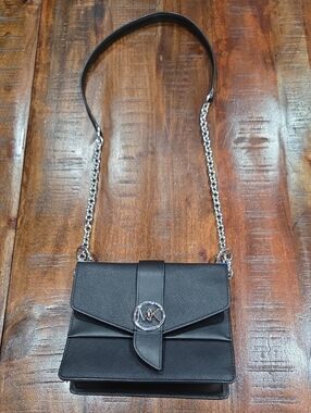 Michael Kors Chain Shoulder Bag